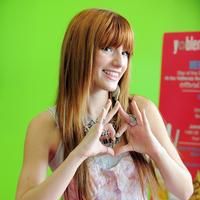 Bella Thorne hosts the Grand Opening of YoBlendz | Picture 66720